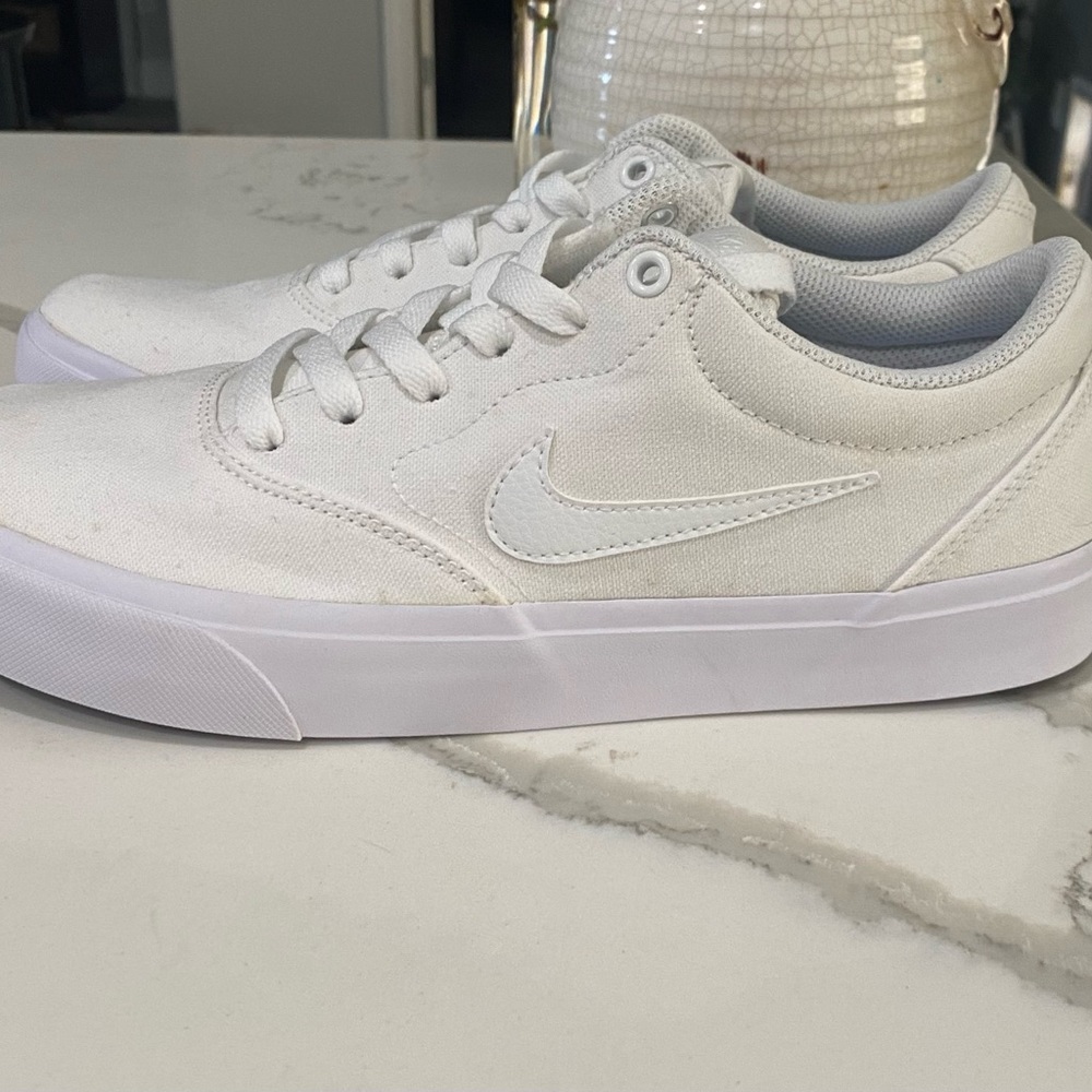 - Nike Unisex Adult-Fitness shoes - Picture 10 of 15